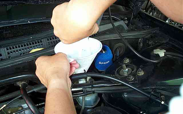 Brake Fluid-Flush-2