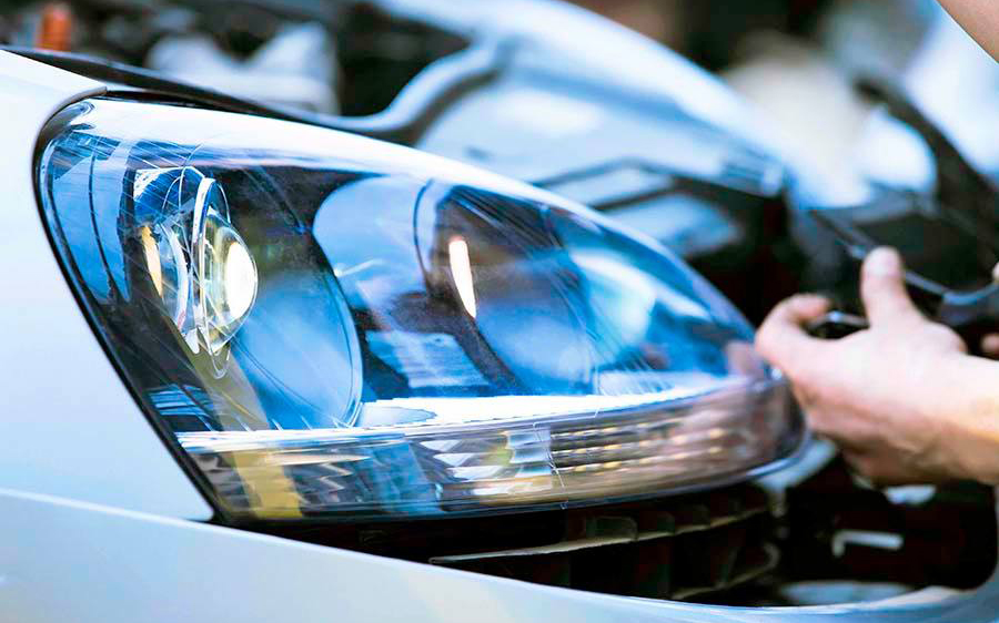 Headlight Bulb-Replacement-Service-5